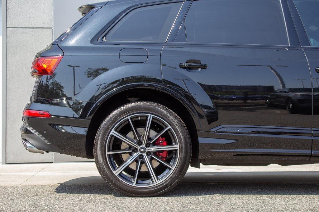 used 2023 Audi SQ7 car, priced at $75,900