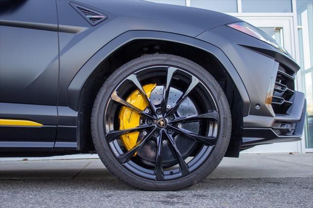 used 2021 Lamborghini Urus car, priced at $229,900