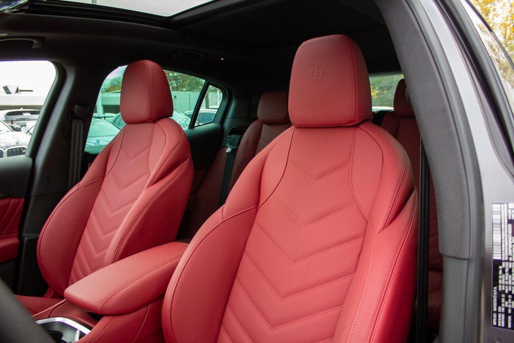 new 2025 Maserati Grecale car, priced at $104,565