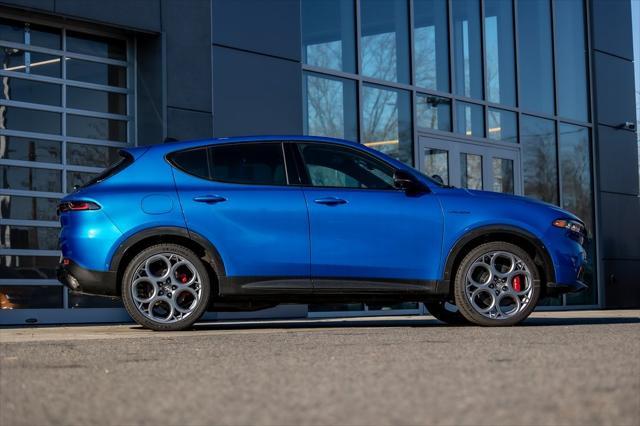 new 2024 Alfa Romeo Tonale car, priced at $54,645