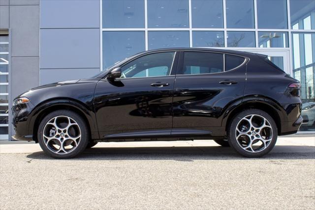 new 2025 Alfa Romeo Tonale car, priced at $40,375