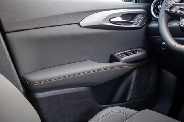 new 2025 Alfa Romeo Tonale car, priced at $40,375