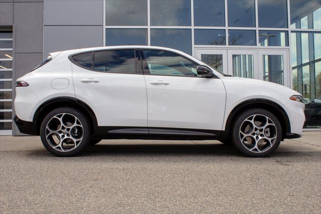new 2025 Alfa Romeo Tonale car, priced at $39,680
