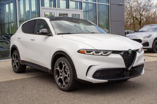 new 2025 Alfa Romeo Tonale car, priced at $39,680