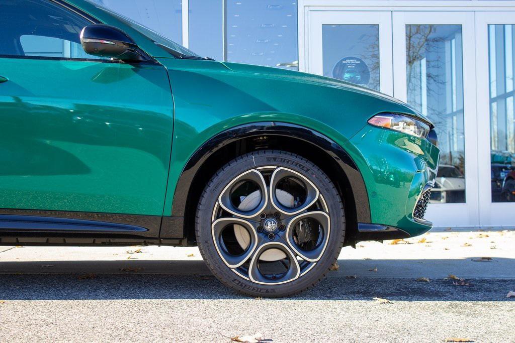 new 2025 Alfa Romeo Tonale car, priced at $49,985