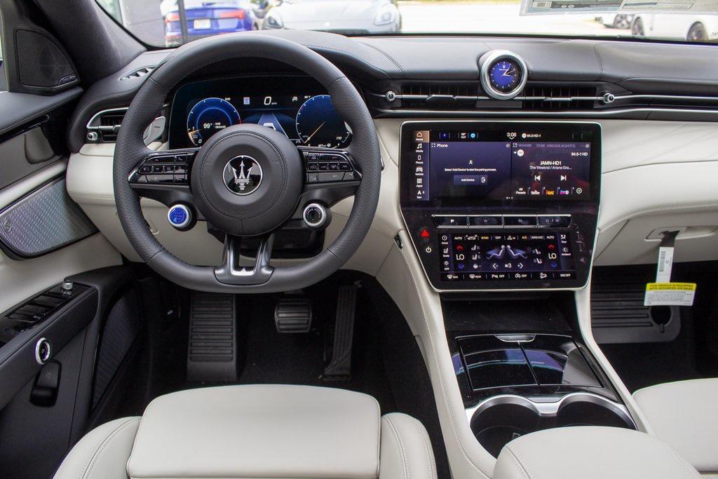 new 2025 Maserati Grecale car, priced at $96,545