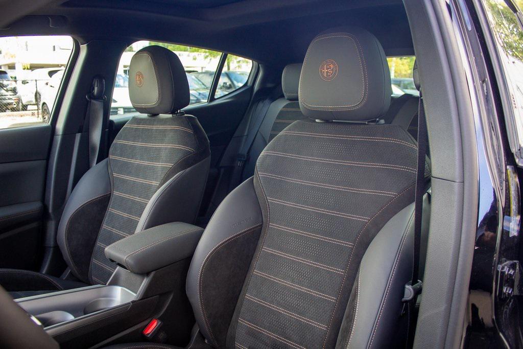 new 2025 Alfa Romeo Tonale car, priced at $54,225