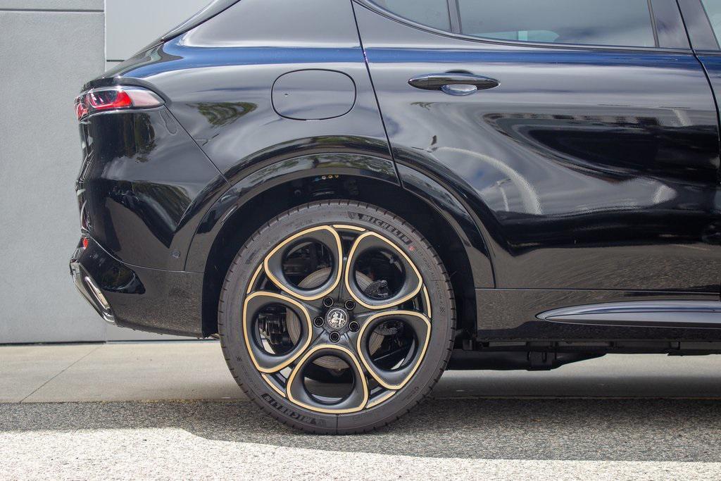 new 2025 Alfa Romeo Tonale car, priced at $54,225