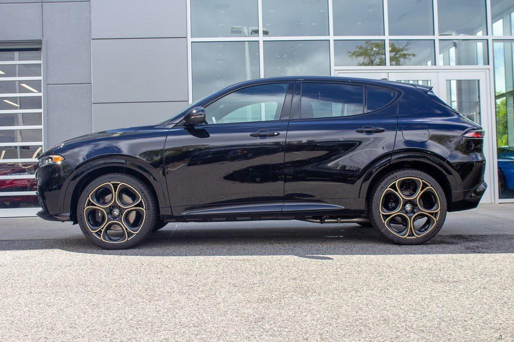 new 2025 Alfa Romeo Tonale car, priced at $54,225