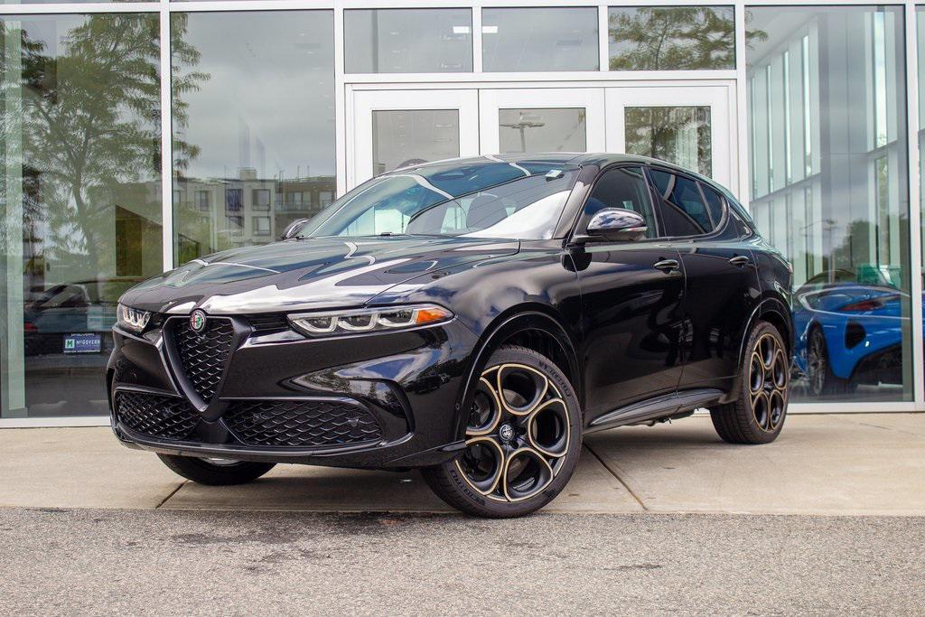new 2025 Alfa Romeo Tonale car, priced at $54,225