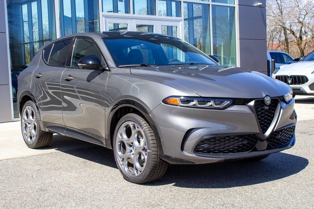 new 2025 Alfa Romeo Tonale car, priced at $53,125
