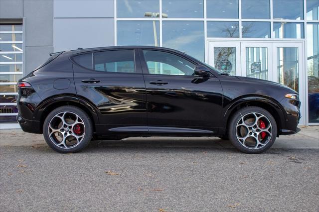 new 2025 Alfa Romeo Tonale car, priced at $55,625