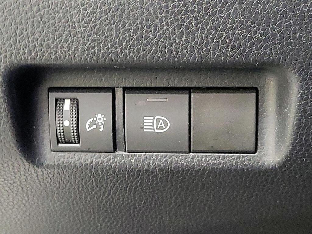 used 2020 Toyota RAV4 car, priced at $26,998