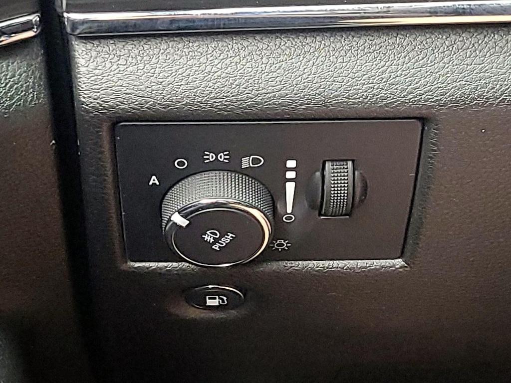 used 2021 Jeep Grand Cherokee car, priced at $25,998