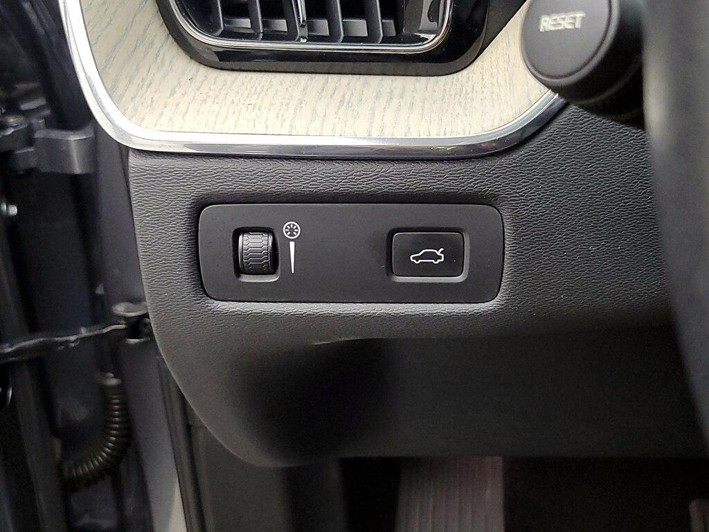 used 2019 Volvo XC60 car, priced at $27,998