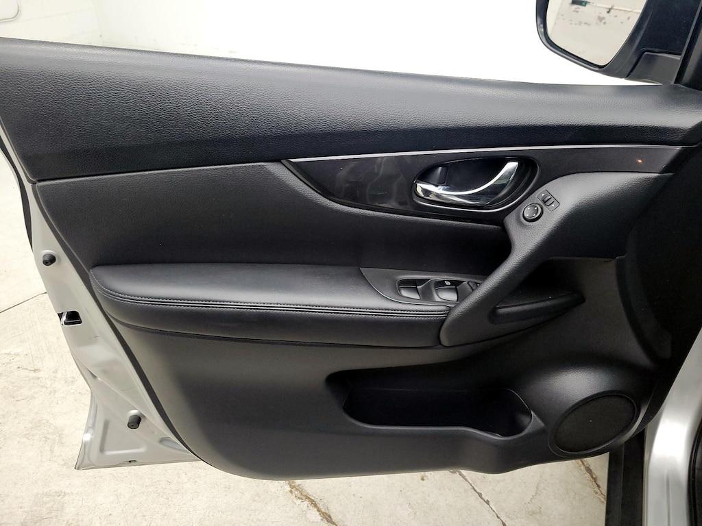 used 2017 Nissan Rogue car, priced at $14,998