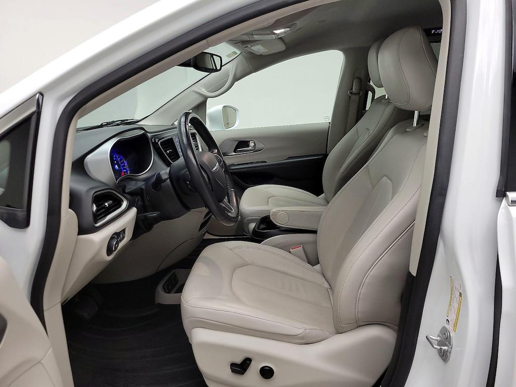 used 2020 Chrysler Pacifica Hybrid car, priced at $25,998