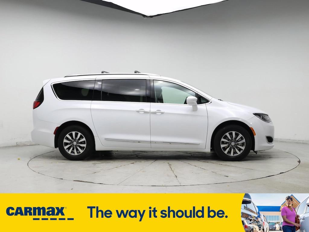 used 2020 Chrysler Pacifica Hybrid car, priced at $25,998