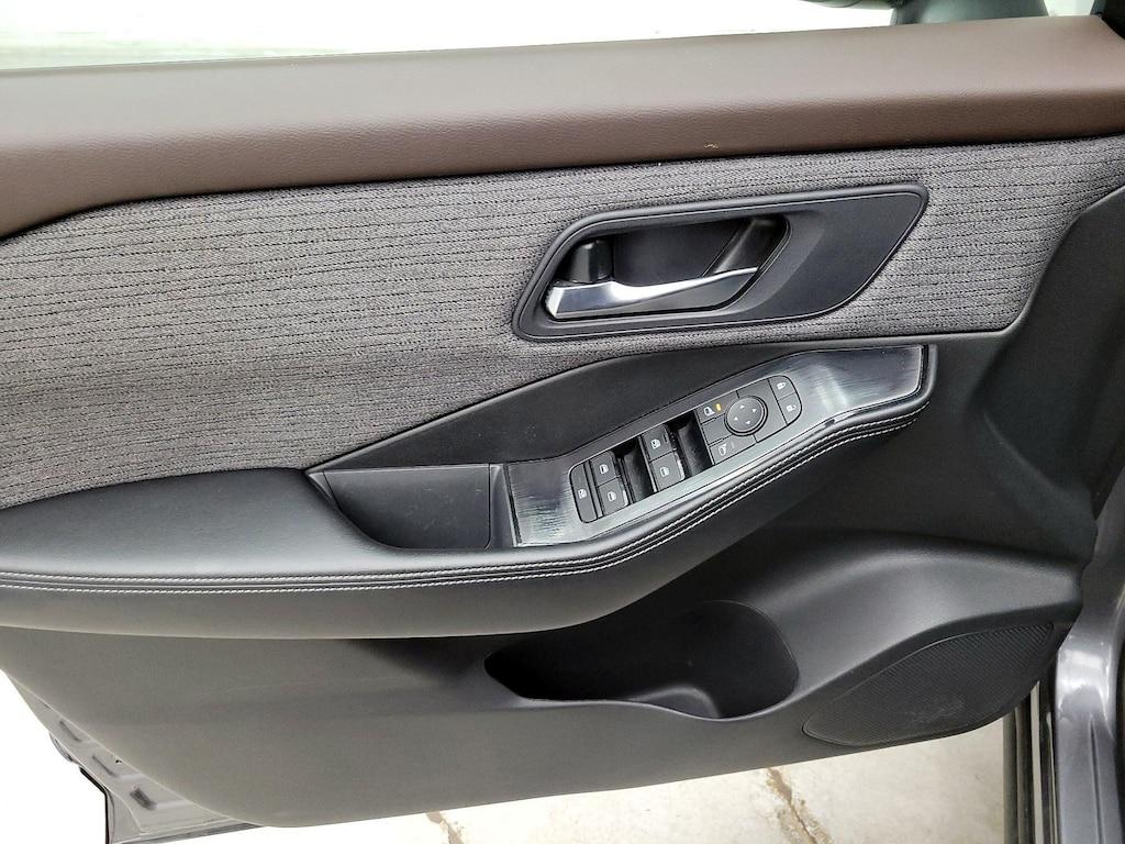used 2023 Nissan Rogue car, priced at $21,998