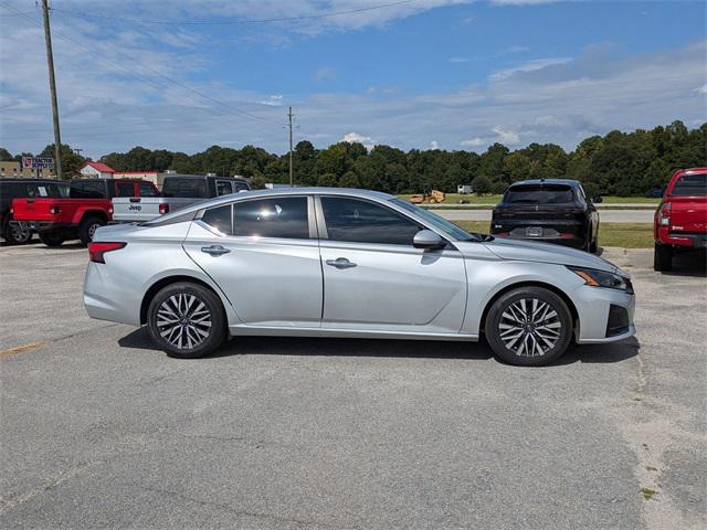 used 2023 Nissan Altima car, priced at $22,929