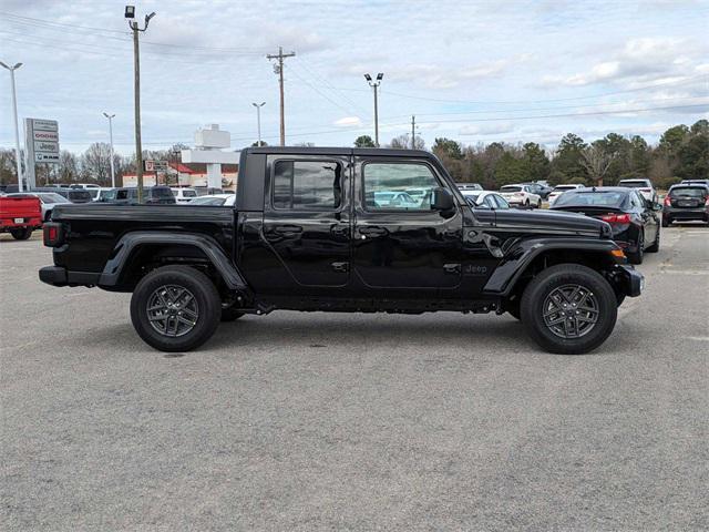 new 2024 Jeep Gladiator car