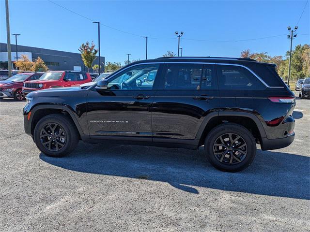 used 2024 Jeep Grand Cherokee car, priced at $43,100