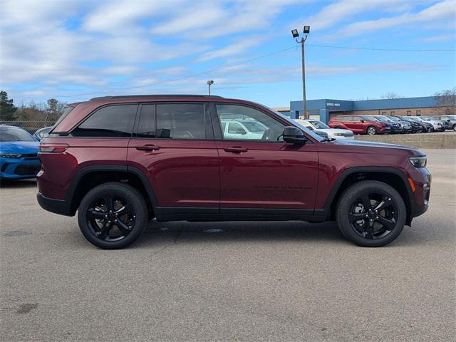 new 2025 Jeep Grand Cherokee car