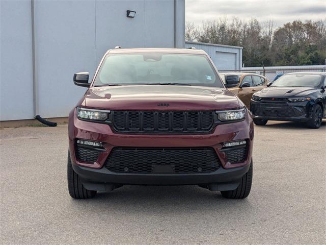 new 2025 Jeep Grand Cherokee car