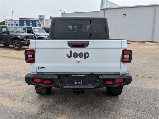 new 2024 Jeep Gladiator car