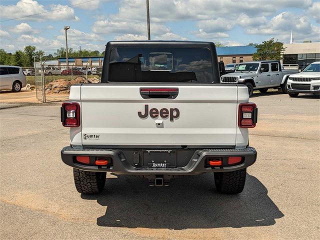 new 2024 Jeep Gladiator car