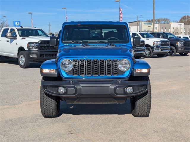 new 2025 Jeep Gladiator car