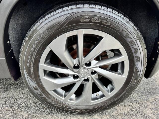 used 2015 Nissan Rogue car, priced at $12,888