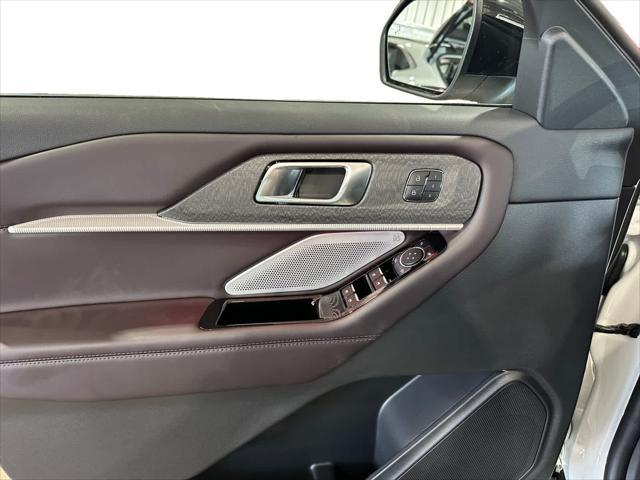 new 2025 Ford Explorer car, priced at $58,510