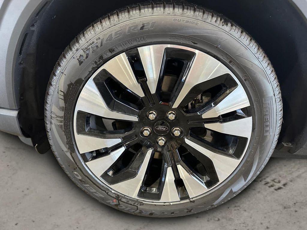 new 2025 Ford Explorer car, priced at $59,585