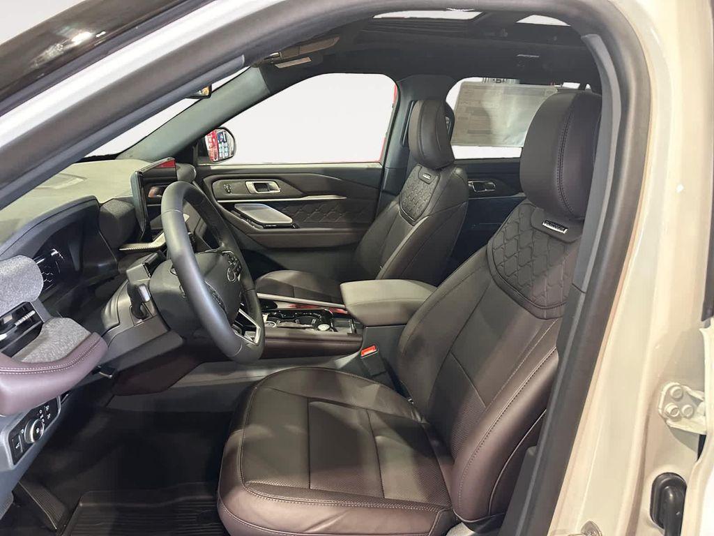 new 2025 Ford Explorer car, priced at $59,585