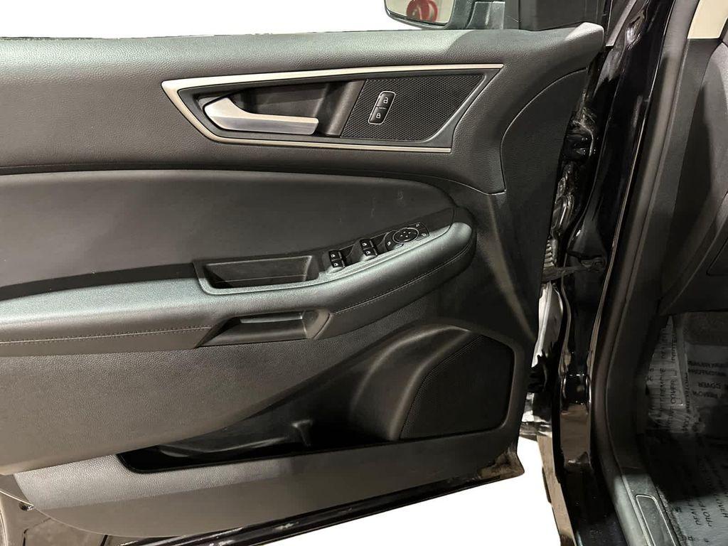 used 2024 Ford Edge car, priced at $26,995