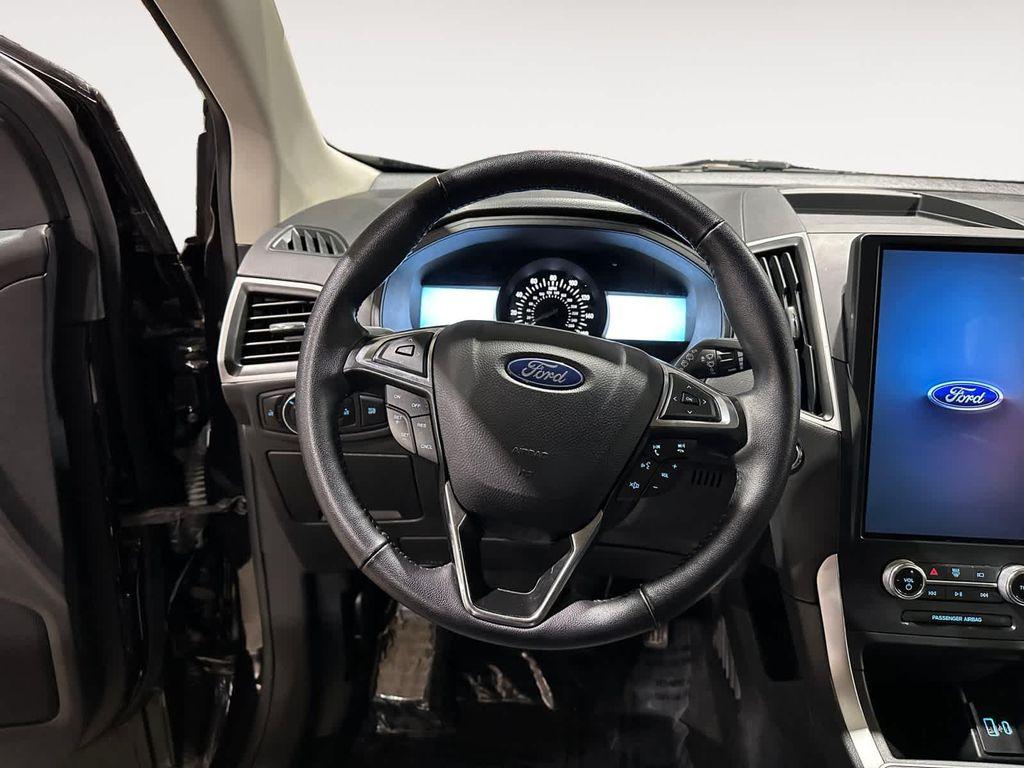 used 2024 Ford Edge car, priced at $26,995