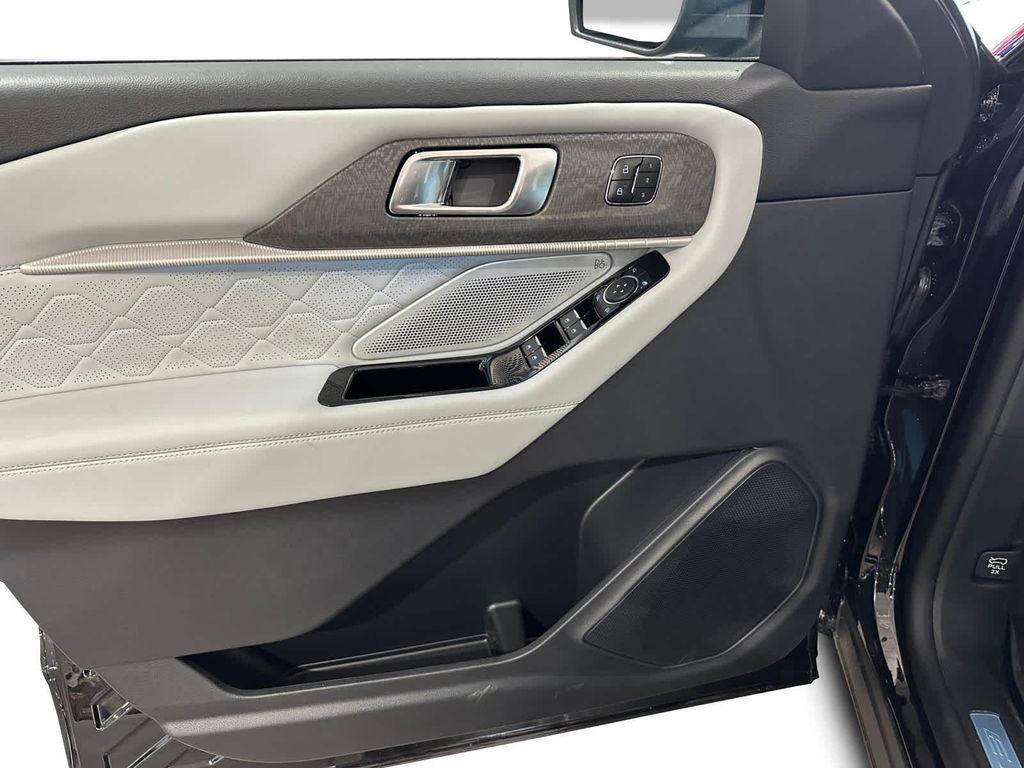 new 2025 Ford Explorer car, priced at $60,510