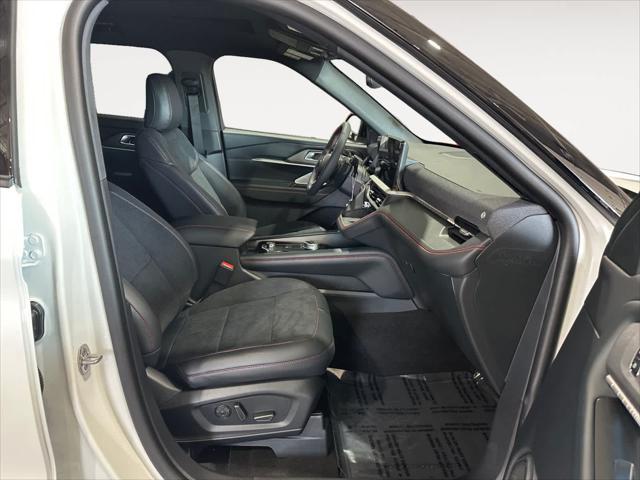 new 2025 Ford Explorer car, priced at $62,520