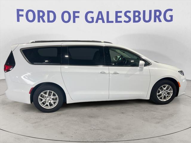 used 2021 Chrysler Pacifica car, priced at $24,995