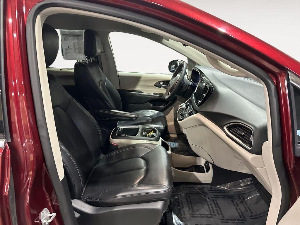 used 2023 Chrysler Pacifica car, priced at $23,990