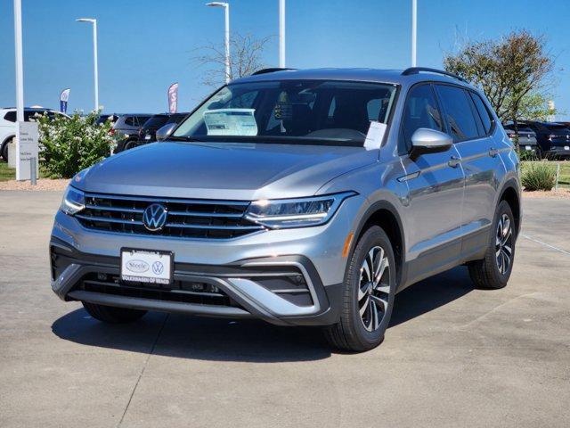 new 2024 Volkswagen Tiguan car, priced at $27,245