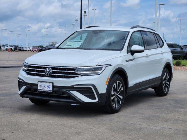 new 2024 Volkswagen Tiguan car, priced at $27,295