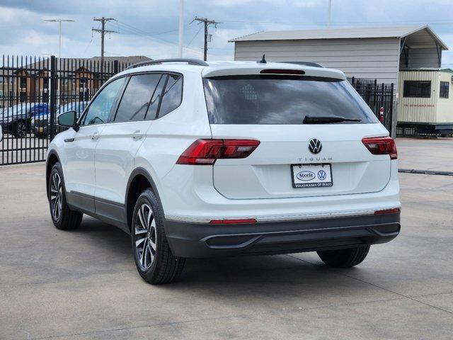 new 2024 Volkswagen Tiguan car, priced at $27,295