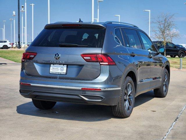 new 2024 Volkswagen Tiguan car, priced at $30,137