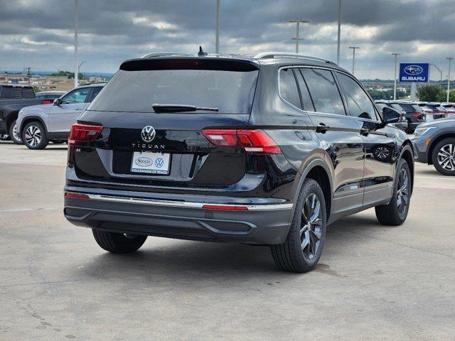 new 2024 Volkswagen Tiguan car, priced at $31,057