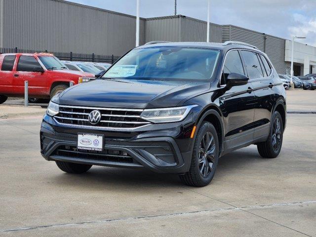 new 2024 Volkswagen Tiguan car, priced at $31,057