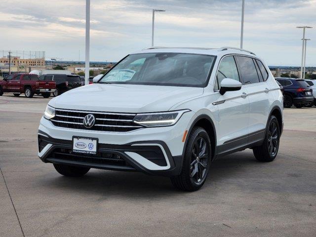 new 2024 Volkswagen Tiguan car, priced at $31,057