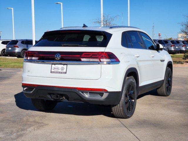 new 2025 Volkswagen Atlas Cross Sport car, priced at $43,101