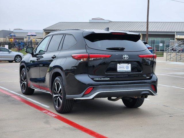 used 2021 Toyota Highlander car, priced at $31,980